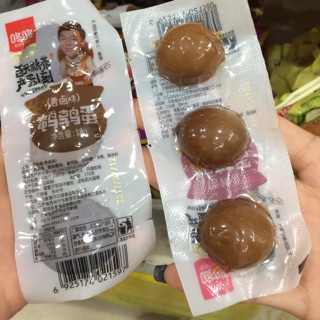 Trứng cút, trứng gà muối Bắc Kinh