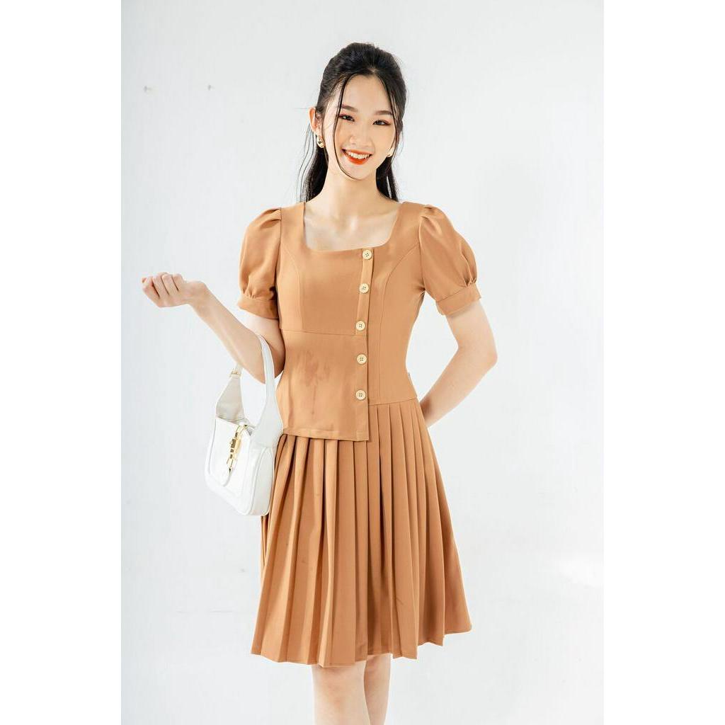 Váy cổ U dập ly