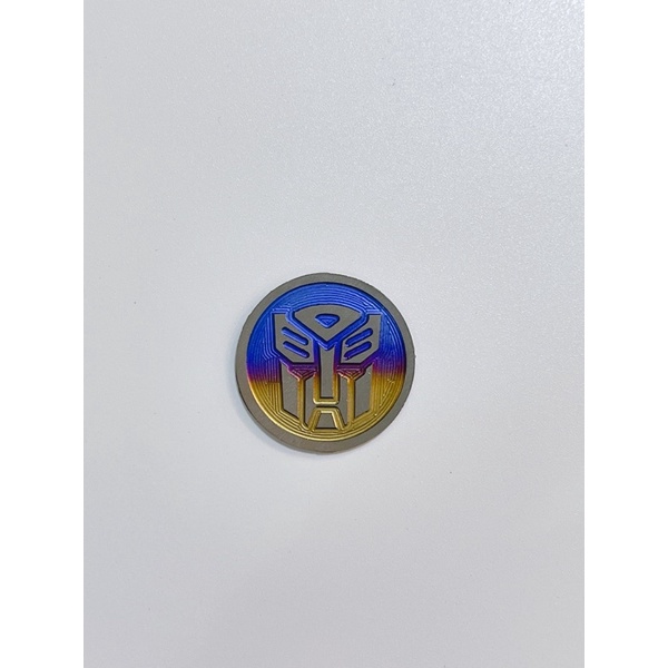 Logo titan tròn tổng hợp mẫu Doremon batman nhện movitar tem điện phân sắc xảo dán trang trí xe máy, laptop…