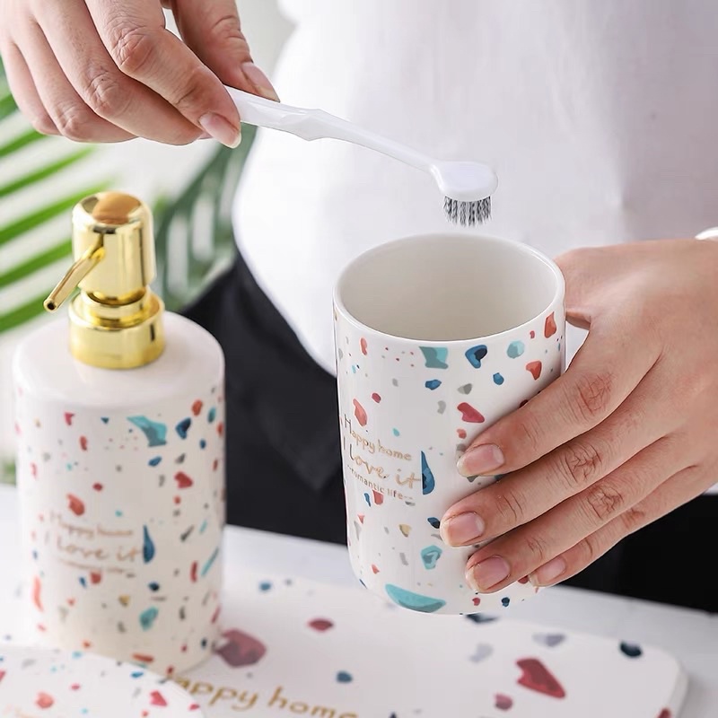 Bộ Đồ Dùng Nhà Tắm Gốm Sứ Kèm Khay Màu Sắc Trẻ Trung