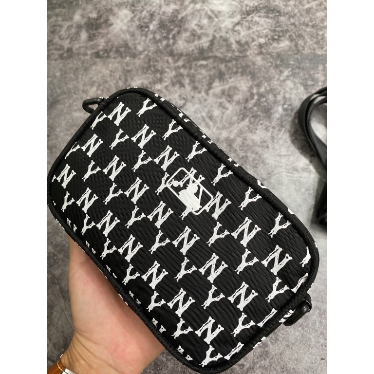 (HÀNG XUẤT XỊN) Túi đeo chéo đen B214 N//Y MONOGRAM CROSSBODY BAG BLACK Made in Viet/nam full tag | BigBuy360 - bigbuy360.vn