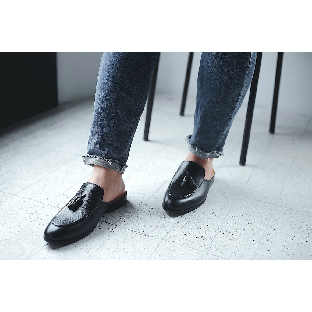 Giày Sục Nam Hở Gót Đai Chuông Da Bò Nguyễn Tấm Santoro Mã M647