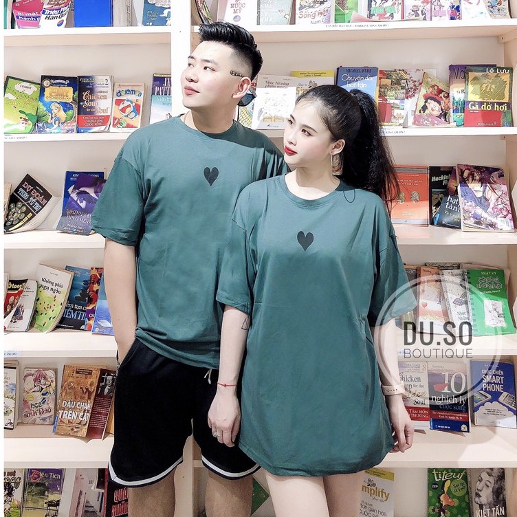 Áo đôi 2 màu đen, xanh rêu in hình trái tim DUSO Áo phông Oversize Unisex