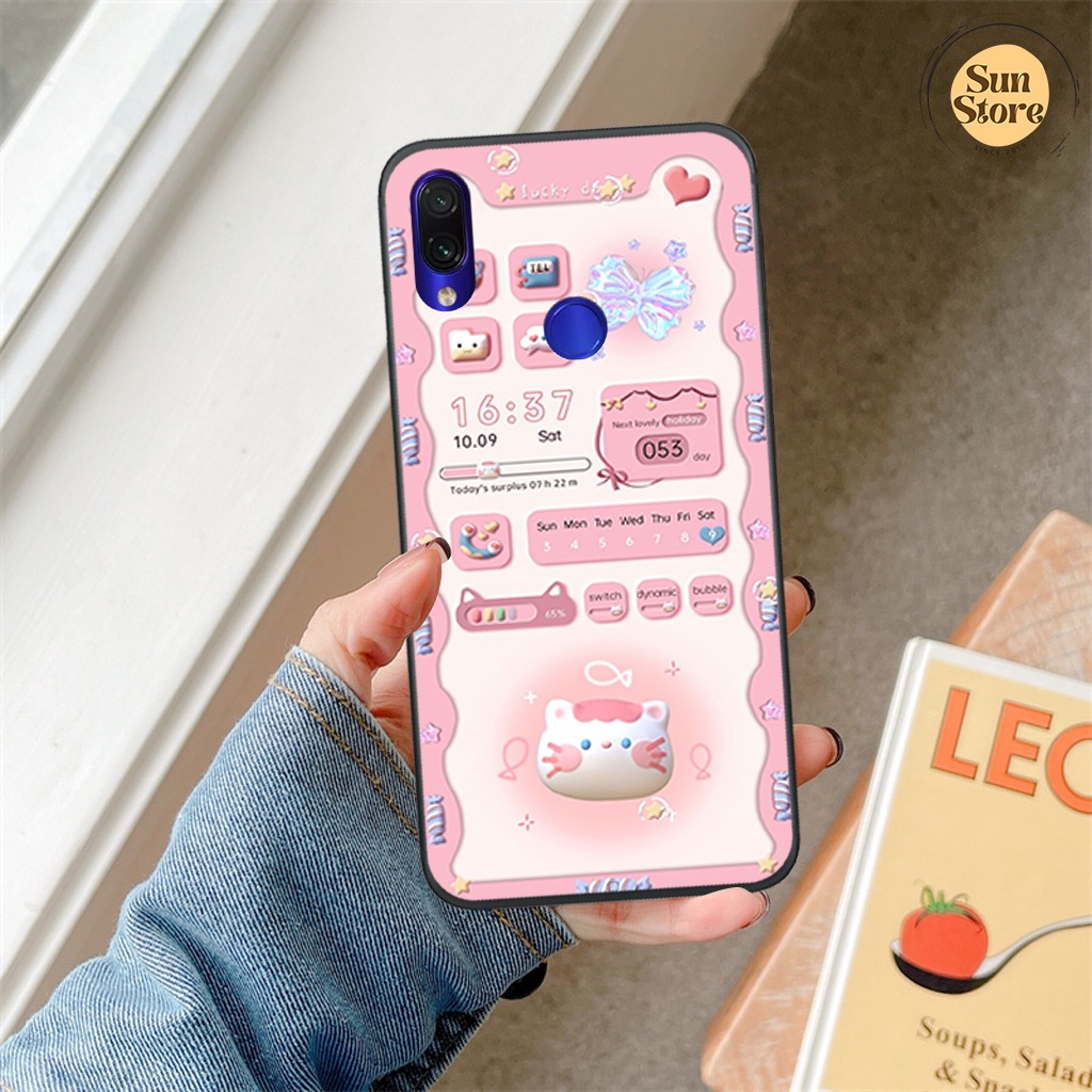 Ốp lưng Xiaomi Redmi Note 7 - Redmi 7 hoạ tiết 3D nền kẻ caro, gấu đáng yêu viền dẻo