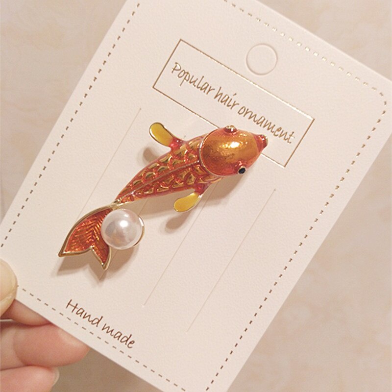 Ghim cài áo hình cá vàng đỏ ngộ nghĩnh