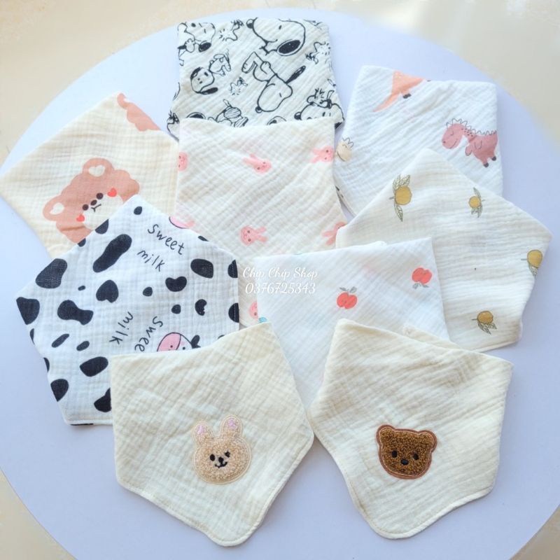 Khăn yếm xô muslin 4 lớp cho bé họa tiết dễ thương có cúc bấm phía sau Chíp chíp shop