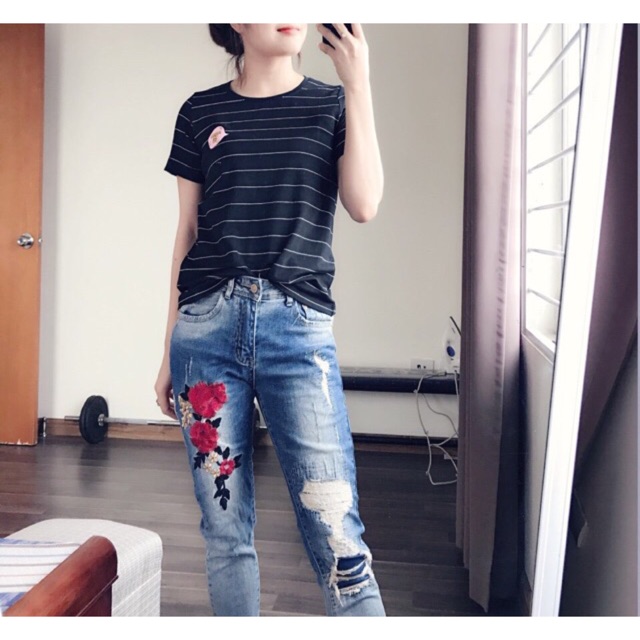 Áo phông kẻ Bershka in sticker