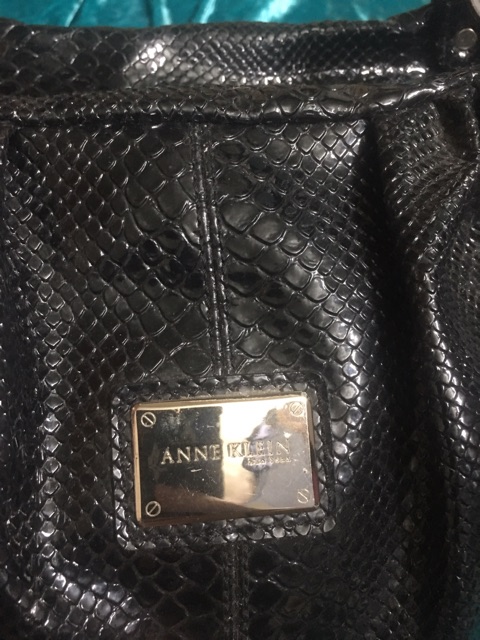 Sale túi si Anne Klein