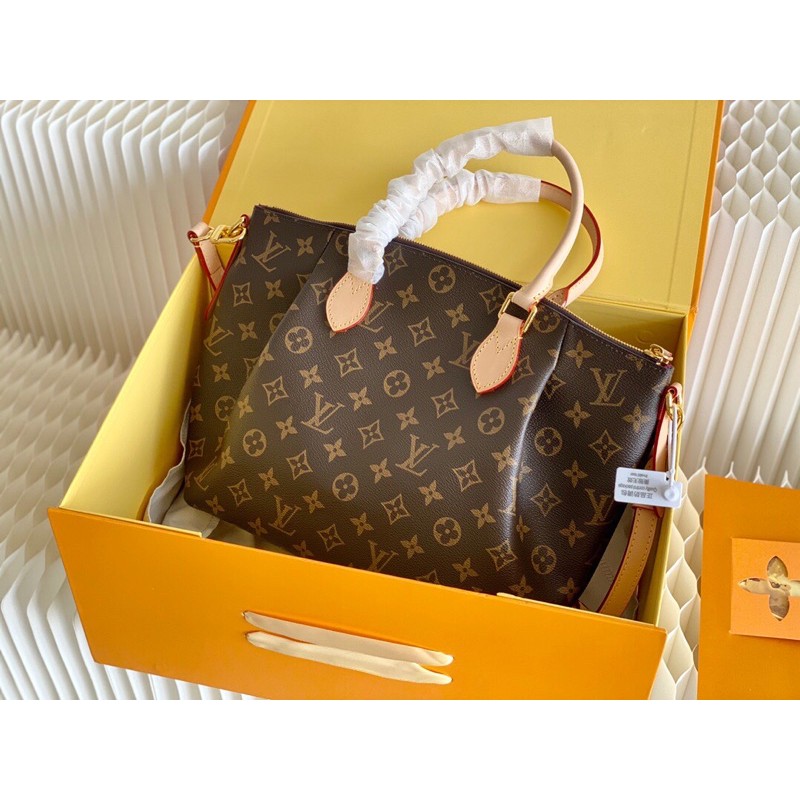 Túi đo chéo/ túi xách nữ Louis Vuitton LV size lớn da mềm cao cấp in dập logo sắc nét