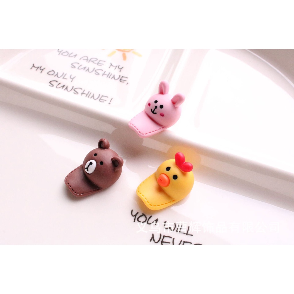Charm (C142) slime/ Dụng Cụ Charm Trang Trí [Ko Keo &amp; Nút] Hình Nón Kết (1.8x2.7x1.5 cm)