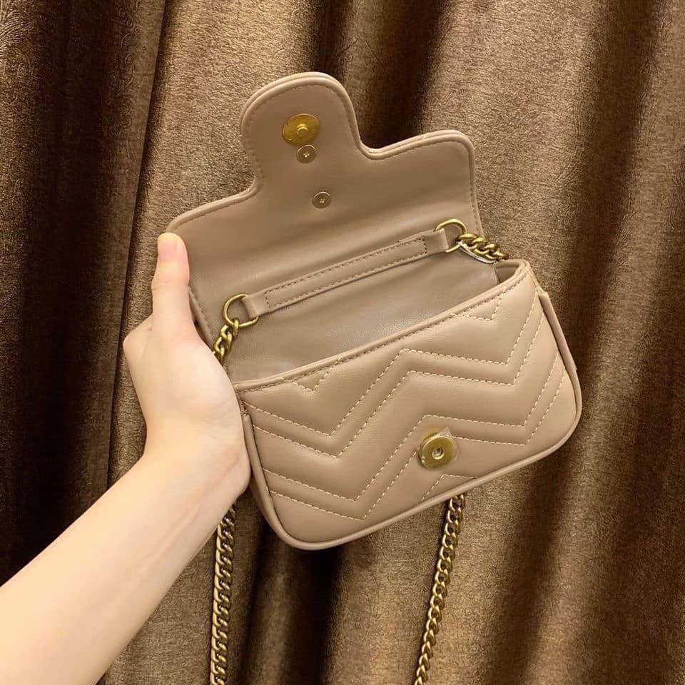 Túi Đeo Chéo GC Hot Hit Hai Màu Đen Be Size 18-22