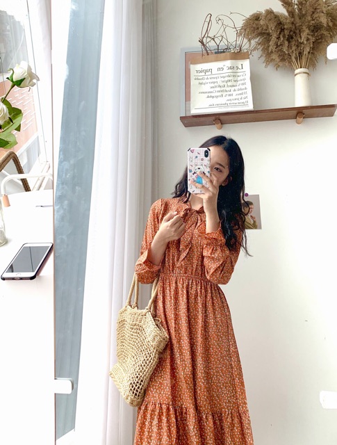 Đầm hoa nhí cổ thắt nơ chun eo dài tay - váy vintage (hình shop chụp/sẵn)