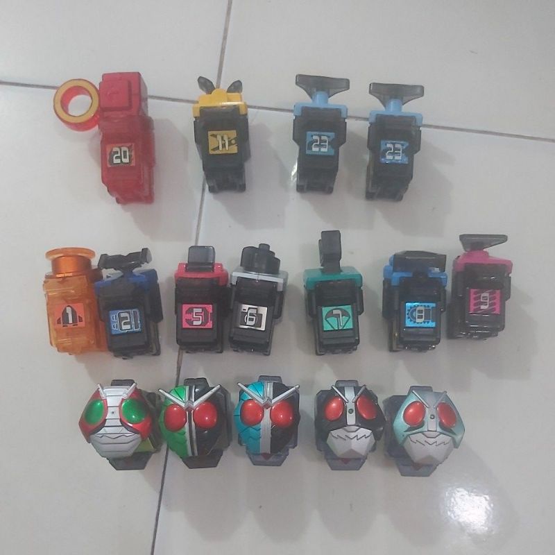 Đồ chơi Switch của series phim Siêu nhân Kamen Rider Fourze
