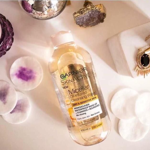 Tẩy Trang Garnier Skin Active Oil Infused Micellar Cleansing Water