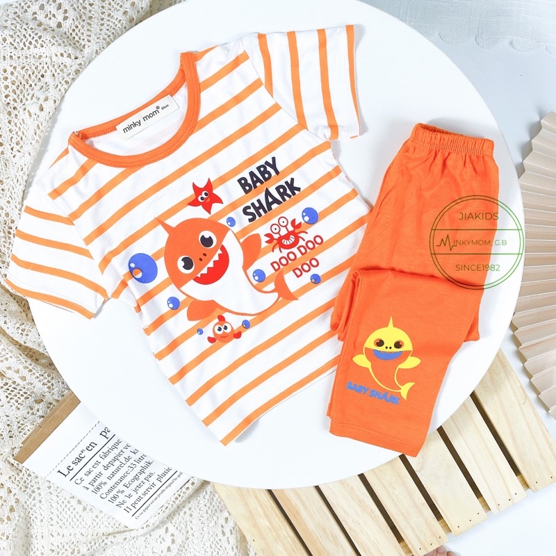 TNIN68 Bộ Tay Ngắn Quần Dài Kẻ Sọc Ngang Baby Shark Thun Minkymom Cho Bé Từ 8-19kg