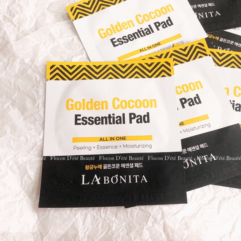 Bông tẩy tế bào chết Golden Cocoon Essential Pad