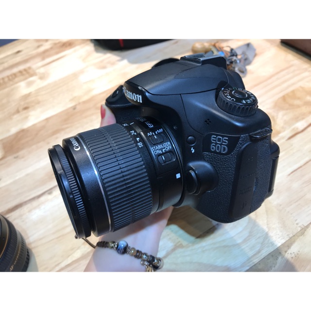 Máy ảnh Canon 60D kèm lens 18-55