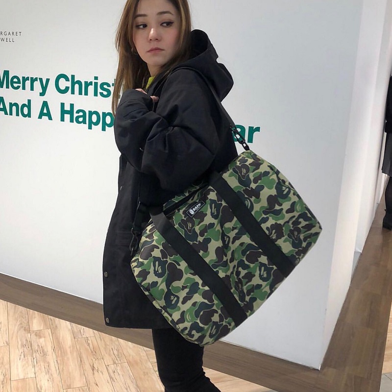 [HypeBeast] Túi du lịch Bape, Túi trống Bape, Họa tiết Camo, phù hợp mang đi du lịch, tập Gym...BapeVN