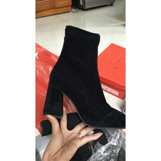 Bốt nữ 7p