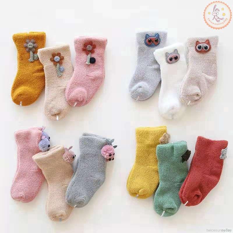 Set 3 đôi tất cho bé sơ sinh thiết kế thoáng khí xinh xắn