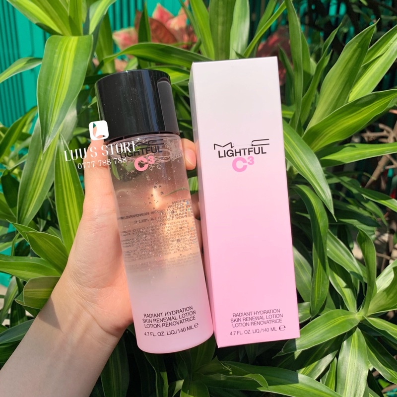Nước Hoa Hồng MAC Lightful C3 Radiant Hydration