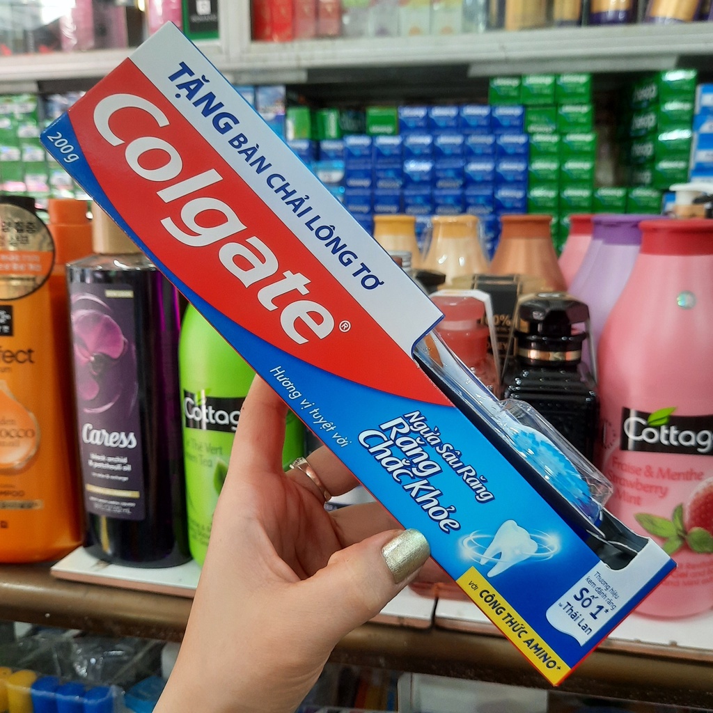 Kem Đánh răng Colgate ngừa sâu răng chắc khoẻ gấp 4 lần 200g