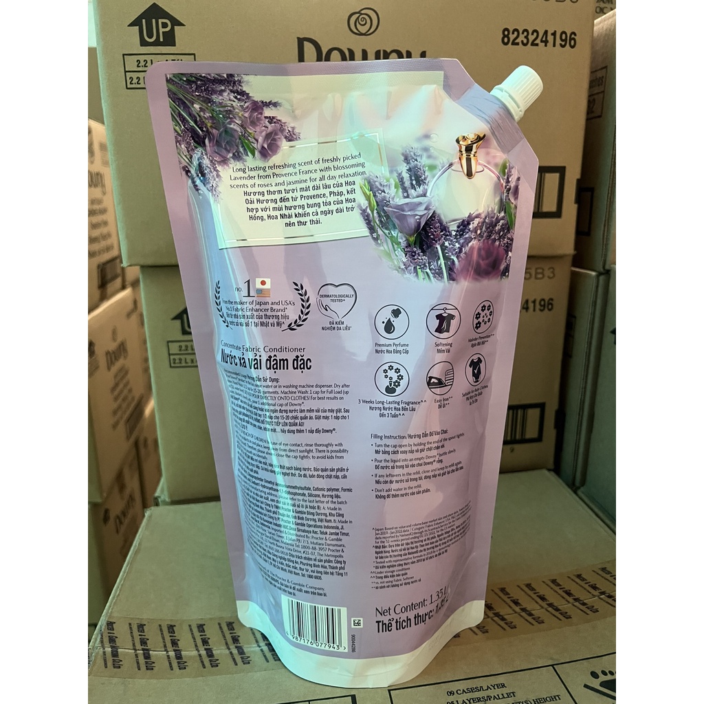 Nước xả vải Downy hương hoa Oải Hương nước Pháp 1.35L