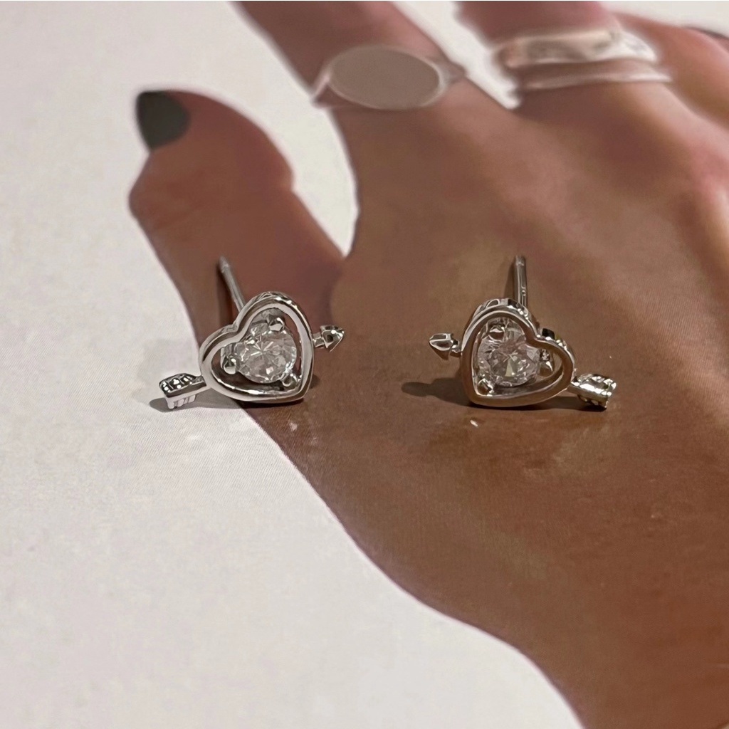 Bông Tai Hình Mũi Tên Xuyên Thấu Trái Tim Phong Cách Harajuku 19A1625