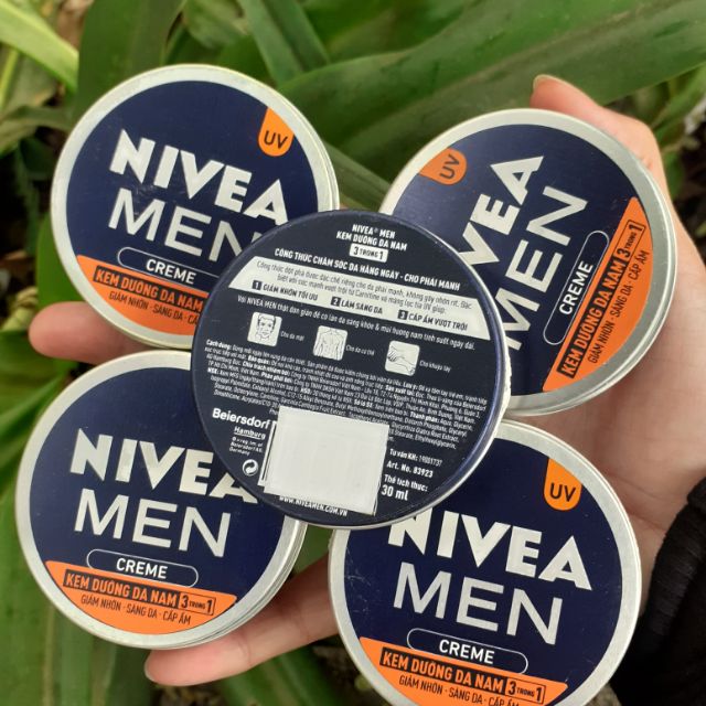 Kem dưỡng da nam Nivea 30ml ( sx tại Đức nhập khẩu về Việt nam nhé. Có tem phụ tiếng việt)