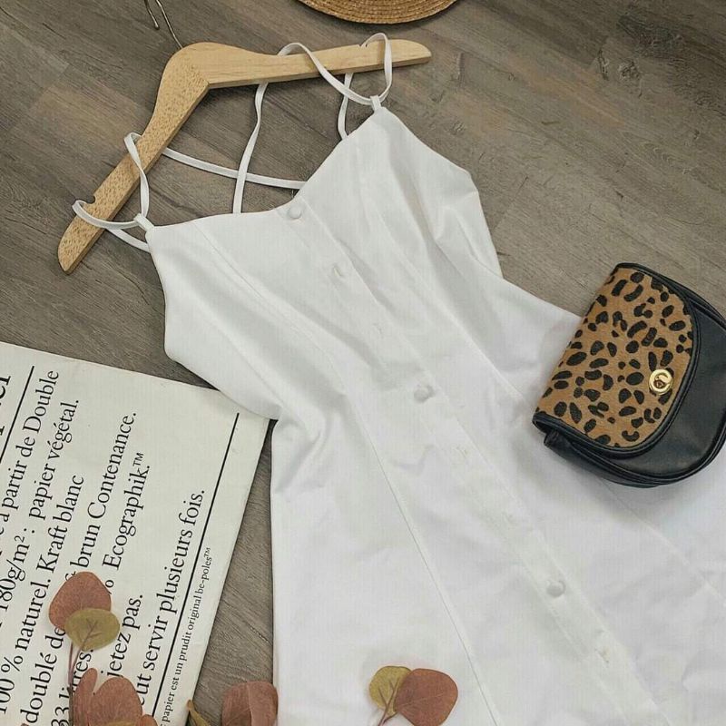 Đầm trắng dây chéo nút bọc