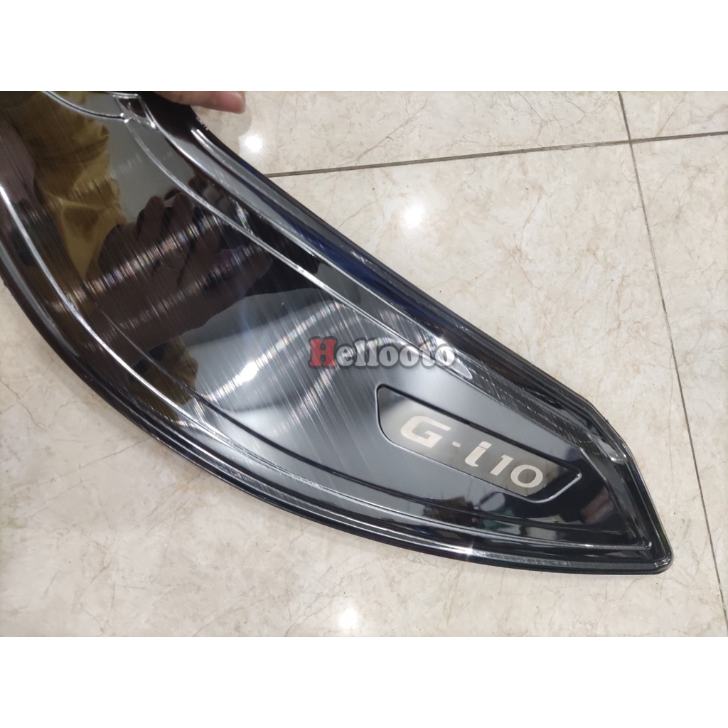 Ốp Tapli  và Màng Loa Cửa Cho Xe Grand I10 2021 2022 mâu Titan cao cấp + tặng keo trợ dính