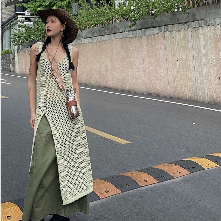 Hàng Có Sẵn Đầm Hai Dây Dệt Kim Khoét Lỗ Một Lớp Thời Trang Mùa Hè áo choàng dài