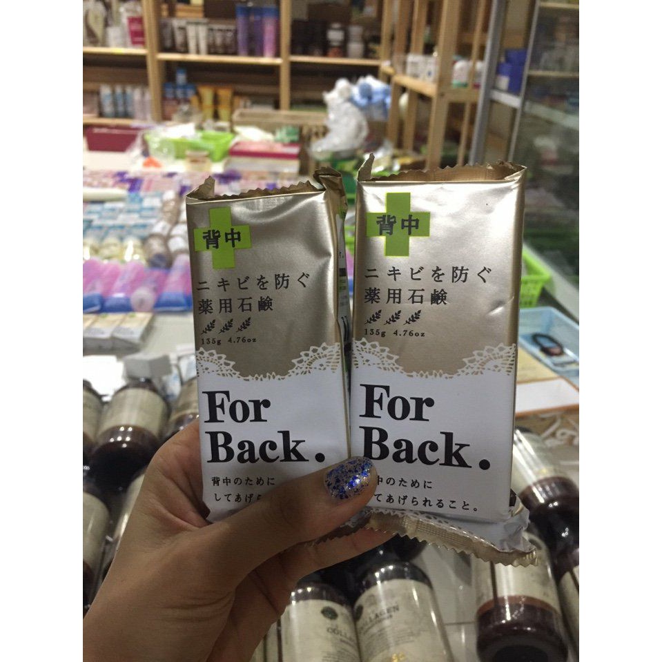 Xà phòng trừ mụn ở lưng Pelican For Back Medicated Nhật Bản