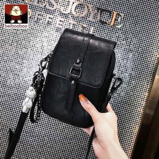 Túi đeo chéo qc kèm móc gấu