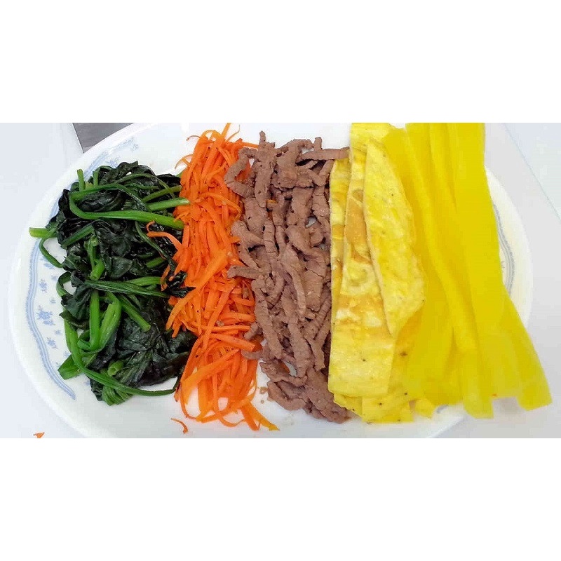 Hộp 2.6kg Củ cải muối vàng Hàn Quốc ăn kèm thịt nướng, cơm trộn, làm kimbap - Hansik Kitchen
