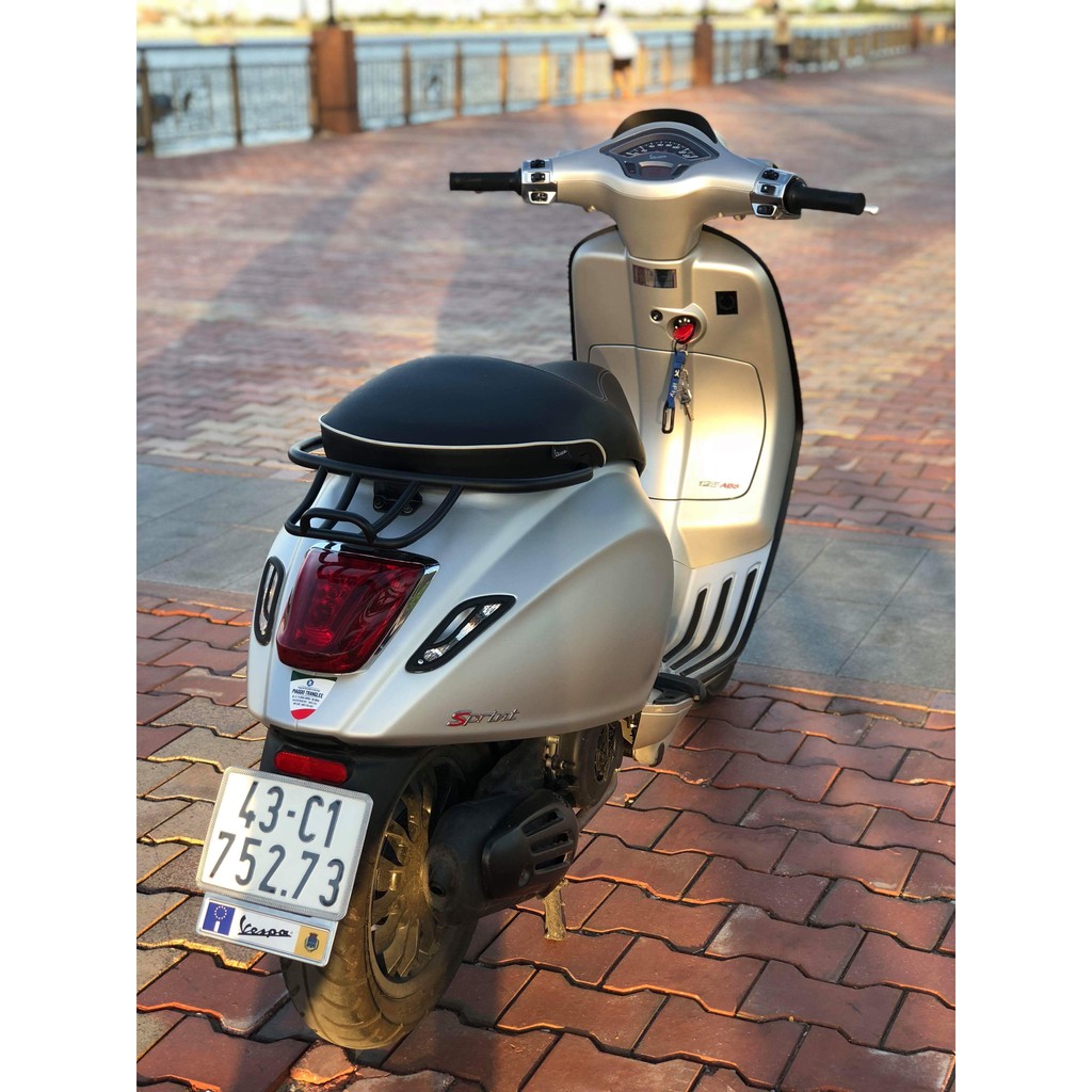 ĐẾ BIỂN SỐ VESPA