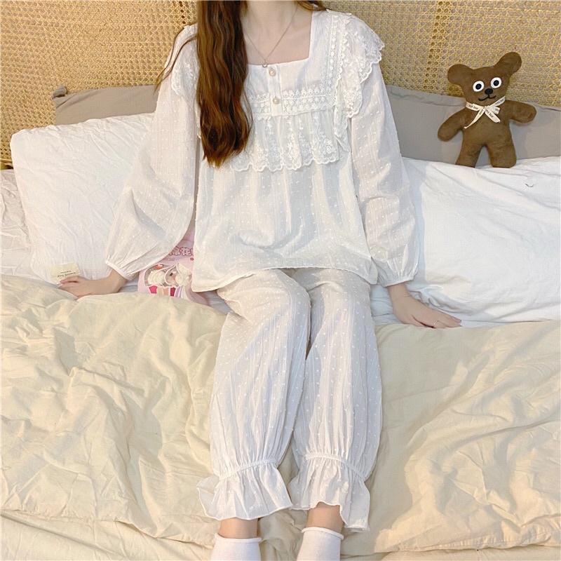 Đồ Ngủ Style Hàn Quốc_ Đồ Bộ Nữ Mặc Nhà Bộ Trắng Tiểu Thư Tay Phồng Cổ Vuông Bèo Công Chúa