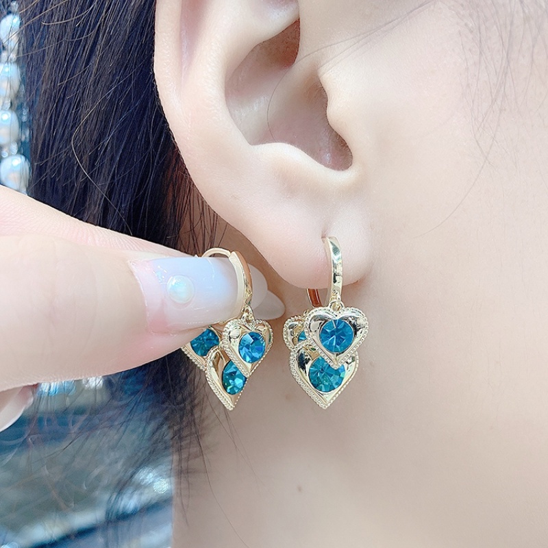 Đôi Bông Tai Hình Trái Tim Đính Đá Thời Trang Cho Nữ