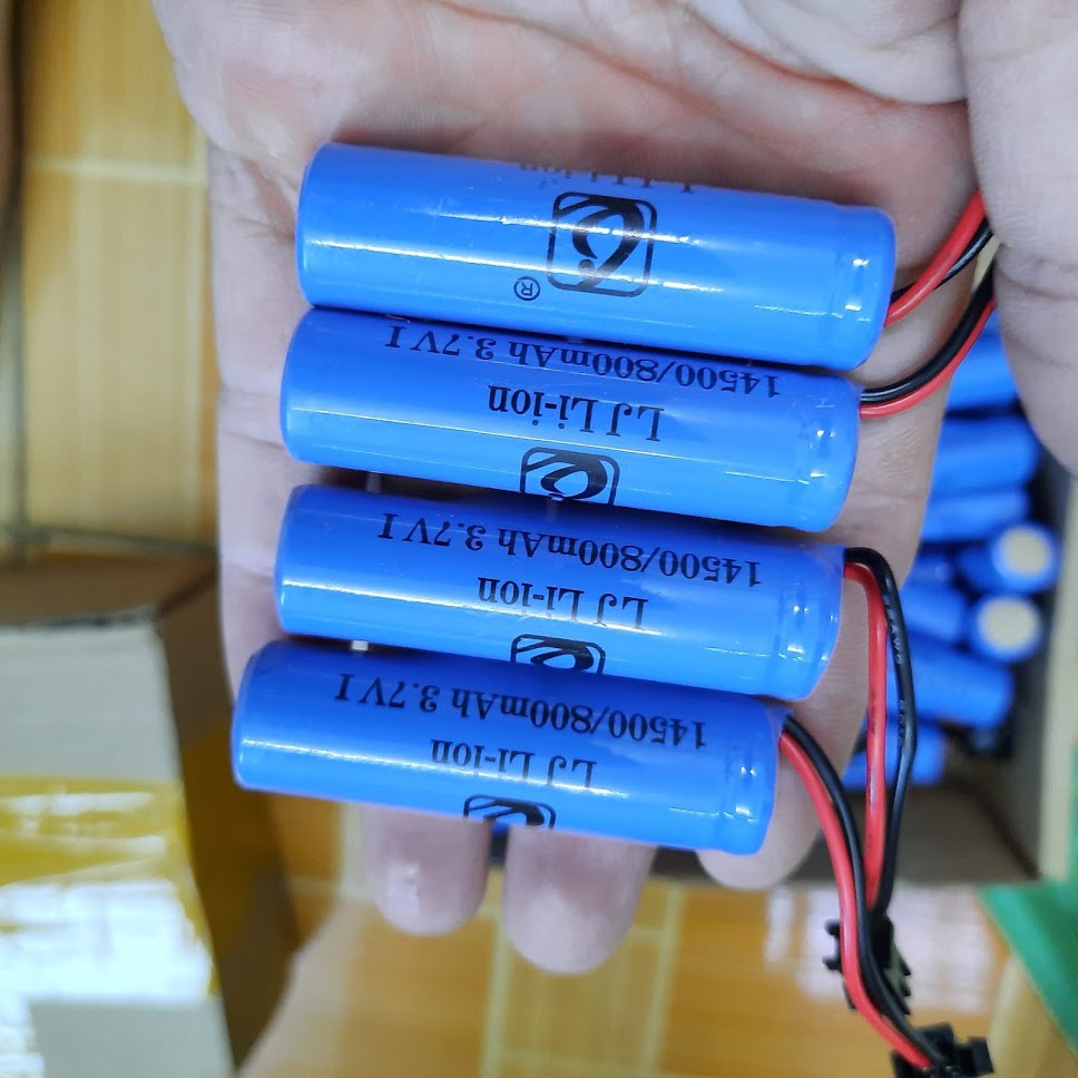 Pin 14500 3.7v 800mah xe điều khiển pin sạc loại tròn cổng SM