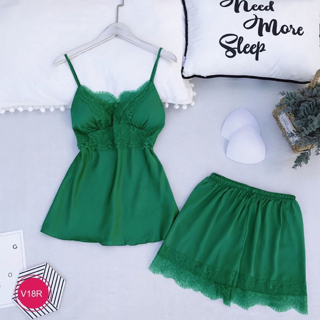 Bộ ngủ mặc nhà 2 dây chất lụa satin cao cấp V18 | BigBuy360 - bigbuy360.vn