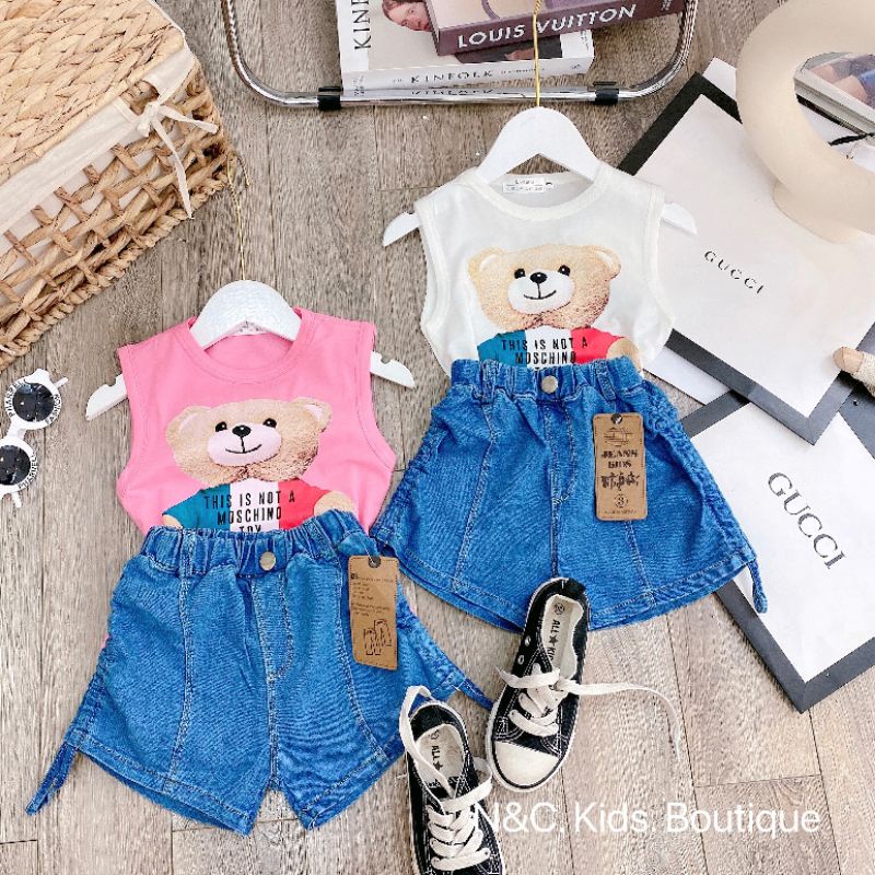 SÉT BỘ ÁO PHÔNG BA LỖ VÀ QUÀN BÒ SOOC RÚT DÂY CHO BÉ GÁI