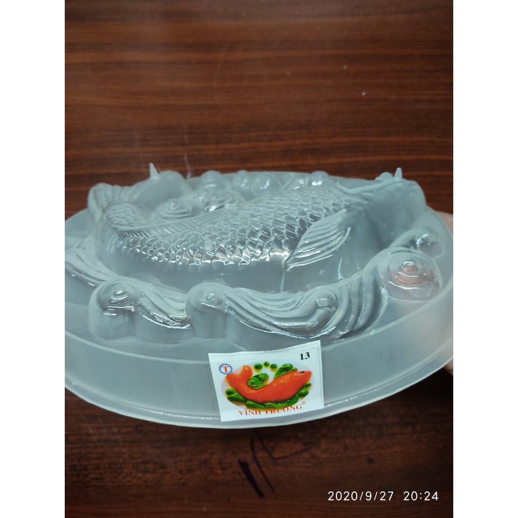 KHUÔN RAU CÂU OVAL NHỰA VĨNH TƯỜNG HÌNH CÁ CHÉP 20 CM x 15.5 CM