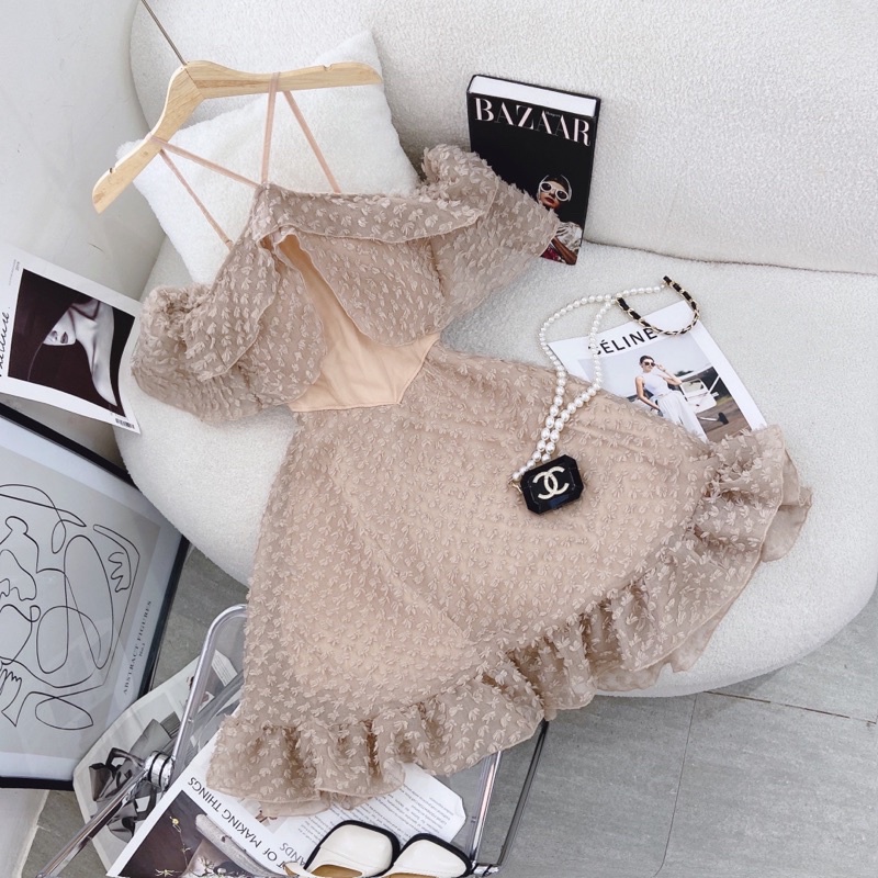 Đ𝗔̂̀𝗠 𝗬𝗘̂́𝗠 𝗥𝗢̛́𝗧 𝗩𝗔𝗜