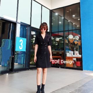 Váy cổ vest thắt đai eo