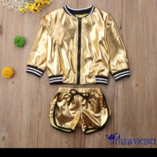 Set thể thao ánh vàng cho bé
