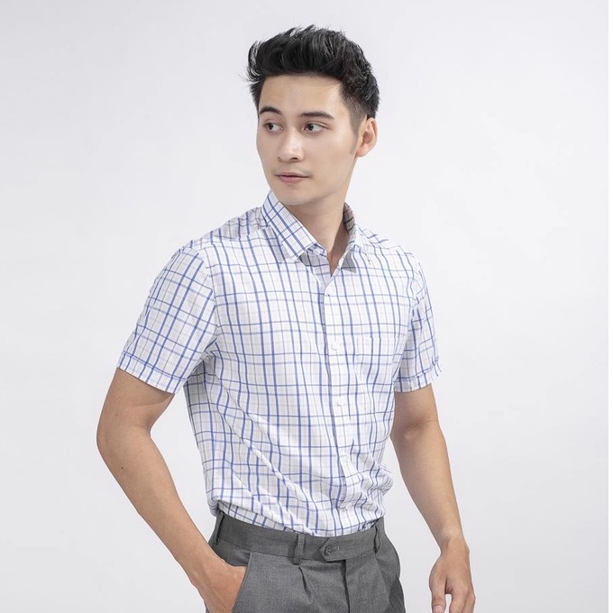 Áo sơ mi công sở nam ngắn tay Aristino màu trắng caro xanh nhạt dáng regular fit suông nhẹ vải sợi sồi cao cấp ASS103S9