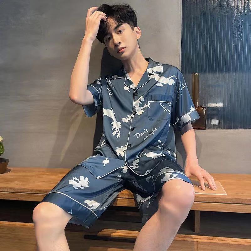 Bộ đồ ngủ ngắn tay bằng lụa dáng rộng phong cách mùa xuân hè và thu cho nam với kích cỡ lớn