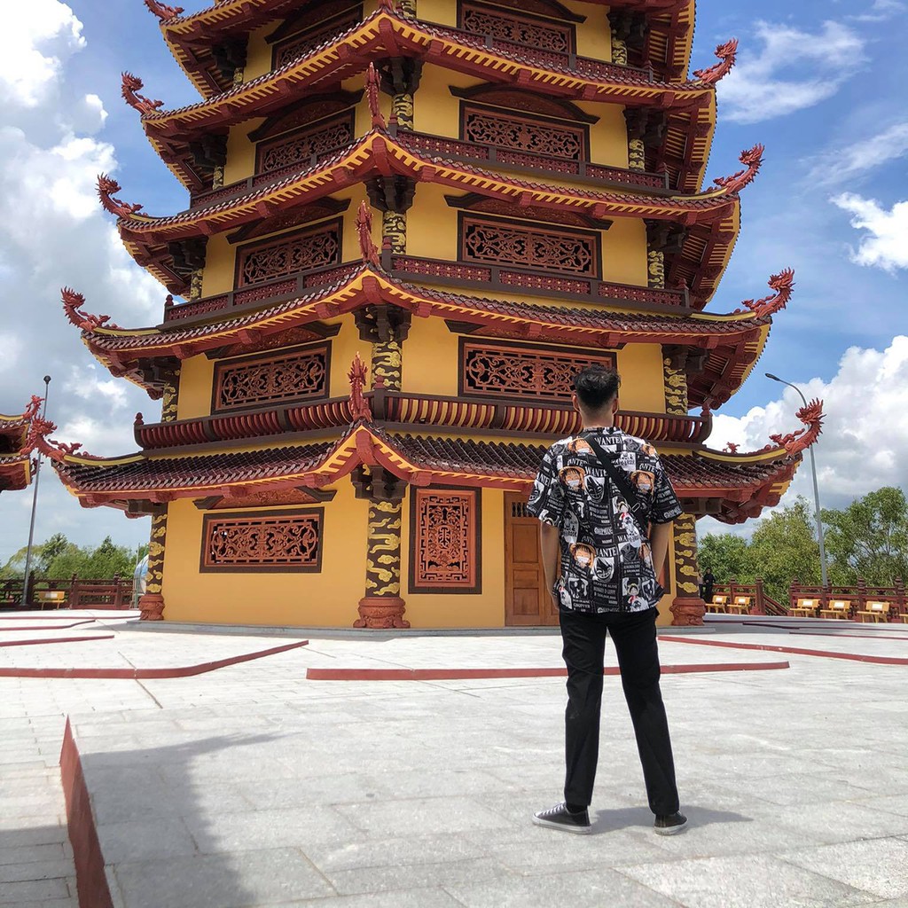 Áo Sơ Mi Monkey D. Luffy Đen Ngắn Tay Form Rộng Unisex Nam Nữ Vải Lụa | BigBuy360 - bigbuy360.vn