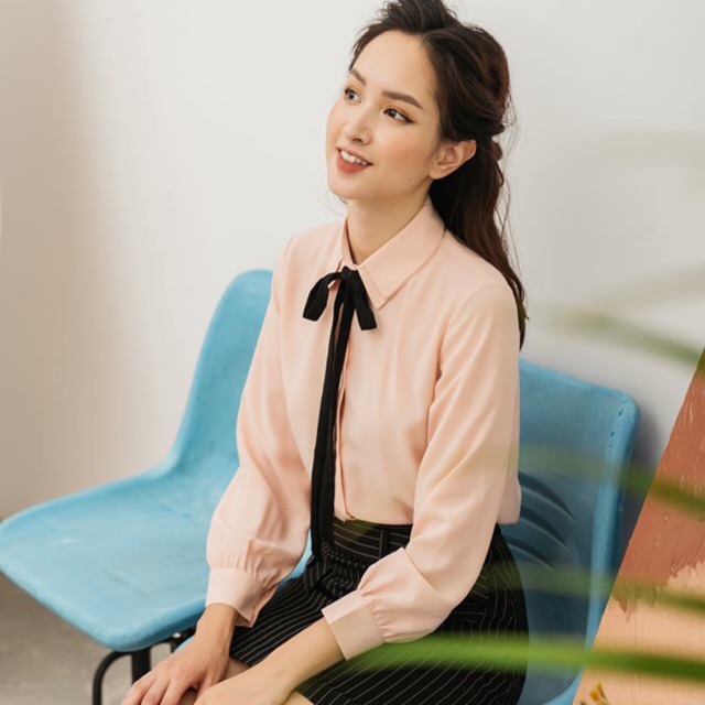 Áo sơ mi buộc nơ