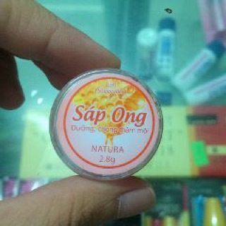 Sáp ong dưỡng môi